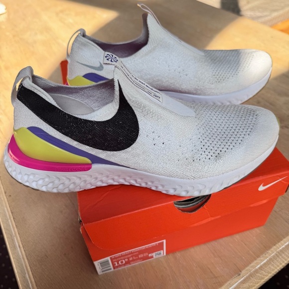 Women’s Nike React Phantom White and MultiColor Slip-On Sneakers. - Picture 3 of 6
